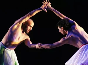 Os-ingressos-para-o-Dancando-Villa-estao-a-venda-pelo-site-do-Festival-de-Curitiba-Cred-Lucilia-Guimaraes