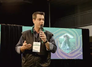 Ágide Eduardo Meneguette