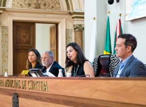 camara debate celular nos bancos