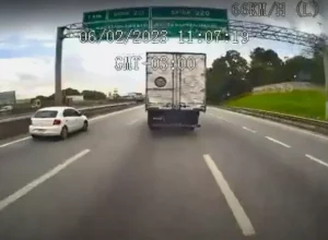 Imagens da câmera com sensor anticolisão, que chegam à central da Buser Divulgação: Buser