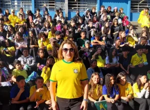 ALUNOS DO ALGACYR MUNHOZ MAEDER