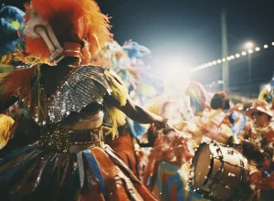 salgueiro__estetica-de-carnaval-escura