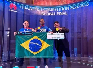 A equipe do campus de Fortaleza do IFCE acaba de conquistar o terceiro lugar da categoria Network na final global da Huawei ICT Competition 2022-2023. (divulgação)