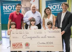 nota curitibana abril (1)