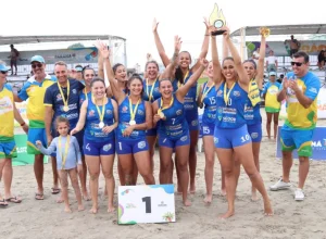 Equipe feminina venceu Ubiratã - fotos Yuri Augusto- SEES