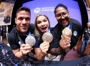 FOTO: Willian Lima, Beatriz Souza e Larissa Pimenta. Foto: Gabriella Garbim/ECP
