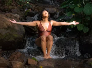 Juliana Alves sobre banho de natureza nas Cataratas do Iguaçu