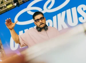 DJ Zédoroque - Créd. Guilherme Leporace/Na Buena Onda