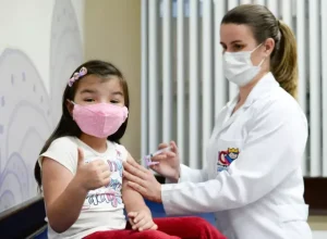 Foto: Wynitow Butenas/Centro de Vacinas Pequeno Príncipe