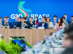 Ministro das Comunicações, Juscelino Filho, durante discurso de abertura das reuniões do Grupo de Trabalho em Economia Digital, do G20, na última quinta-feira, 18 / Foto: Shizuo Alves / MCom