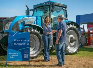 Instituição esteve presente no evento com estande próprio e profissionais especializados em agronegócio. Foto: Tiago Pereira