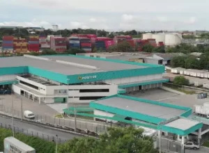 Fábrica da Positivo em Manaus (AM)