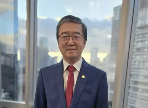 presidente do Conselho Federal de Odontologia de São Paulo, Claudio Miyake.