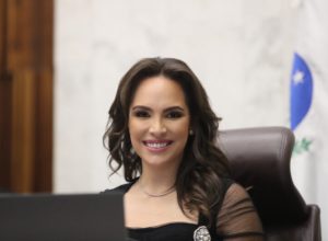 Deputada Maria Victoria