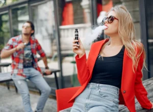 Especialista do UniBrasil alerta sobre os riscos dos cigarros eletrônicos