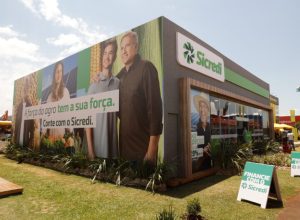 Estande-Sicredi-Show-Rural-2023