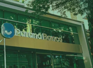 Paraná Banco Investimentos,