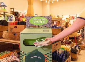 havaianas-reciclagem-chinelos